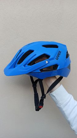 Cyklistická helma UVEX pánská modrá - velmi málo nošená (velikost 56-61 cm)