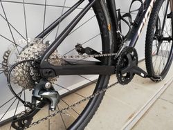 Prodám gravel giant revolt