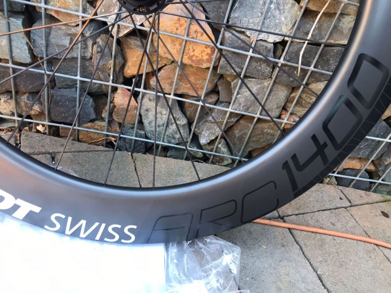 Nové přední kolo DT SWISS ARC 1400 Dicut