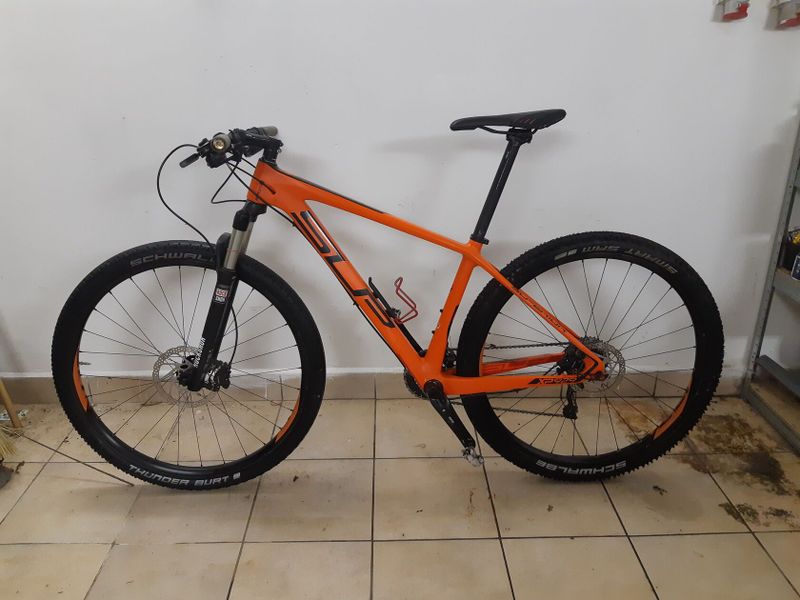 Karbonové Horské Kolo Superior XP929