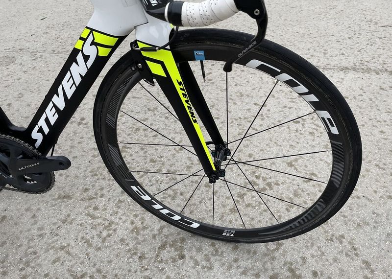 STEVENS SUPERTROFEO - časovkářský/triatlonový speciál - raketa v jízdě proti času - vel. rámu 54 cm