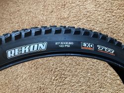 Nový plášť Maxxis Rekon 27.5x2.6 WT, EXO, TR,
