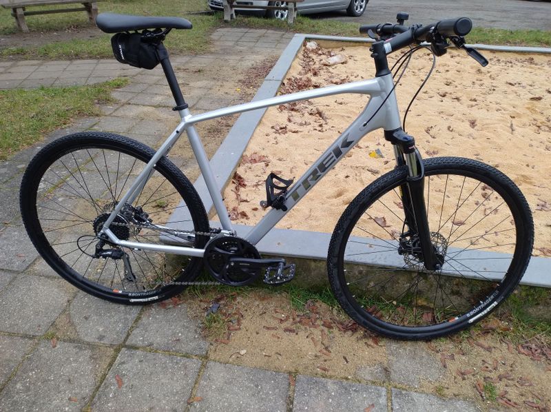 TREK Dual Sport 3 model 2022