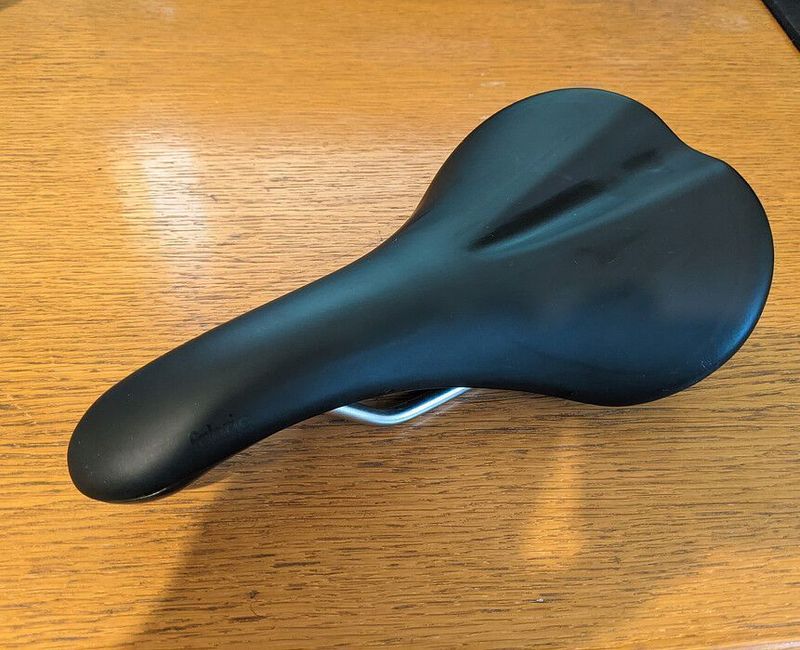 Fabric Scoop Elite Gel Radius 155mm