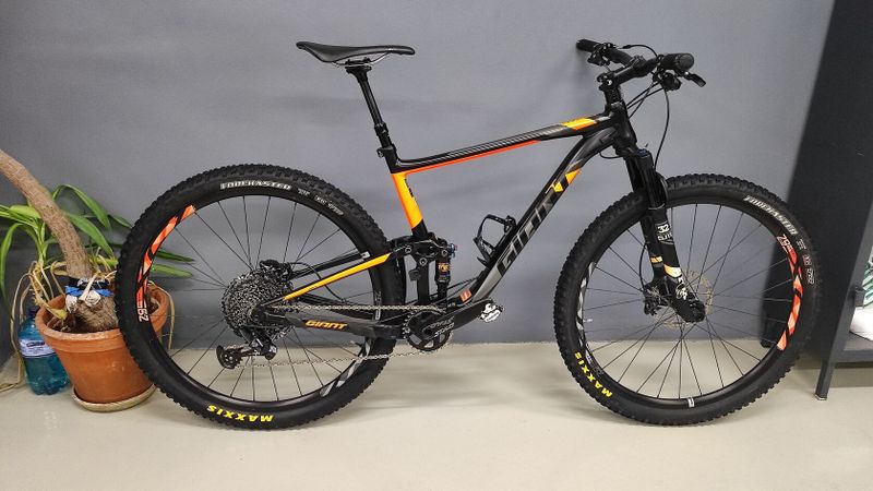 Celoodpružené kolo GIANT Anthem 29"