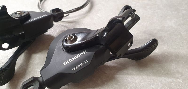 Shimano Ultegra SL-RS700 2x11 sp. silniční řadící páčky pro rovná řídítka
