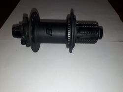 Zadní náboj Bontrager rapid drive 148x12