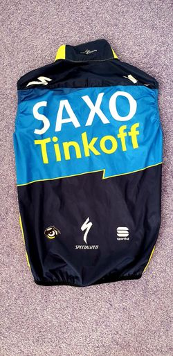 Tinkoff-Saxo nefuk vesta Sportful