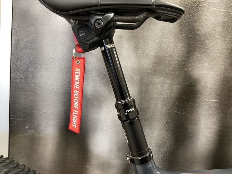 Rock Shox Reverb AXS