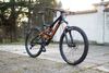 VÝPRODEJ! celoodpružené kolo 29" Orbea OCCAM M10 LT MyO 2022 (vel. XL, zeleno/oranžové)