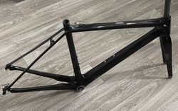 NOVÝ karbonový silniční rámový set - velikost 50cm, váha pouze 1024g