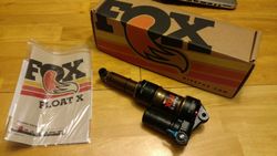 FOX FLOAT X 2016 - 215x63 po komplet SERVISE stav 99%