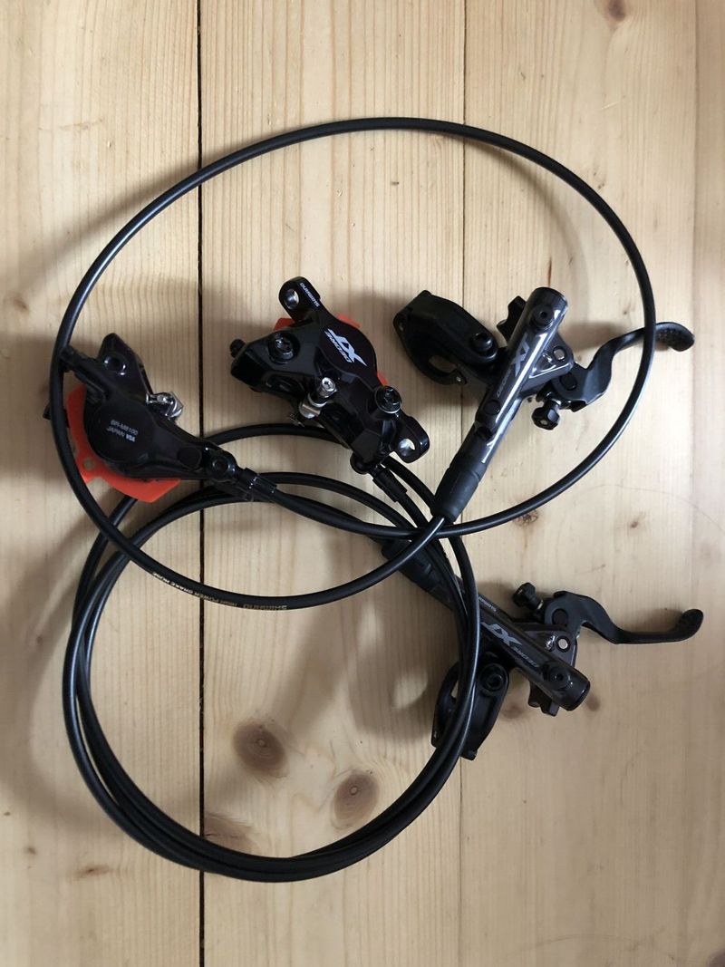 kotoučové brzdy Shimano Deore XT BR-M8100, nové