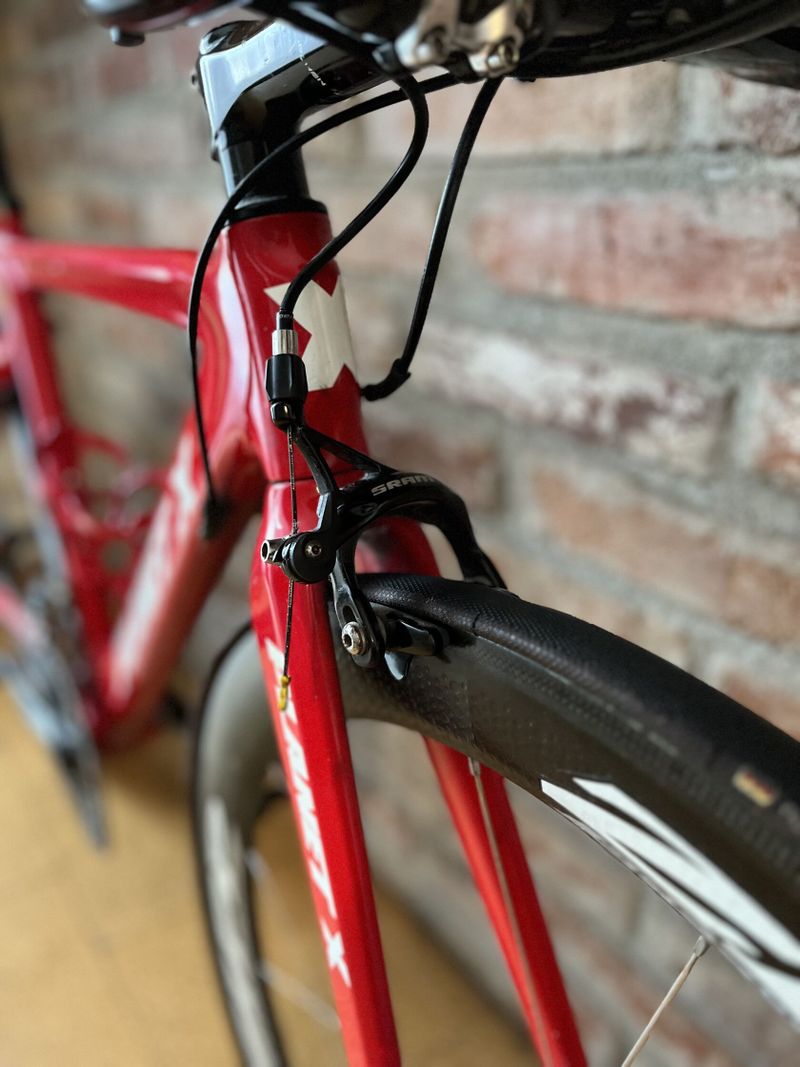 Planet X Stealth - SRAM a Zipp 404