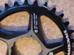 Převodník RACE FACE 32T Shimano