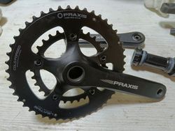 Kliky Praxis 48/32, 172,5, gravel, vč. středu 