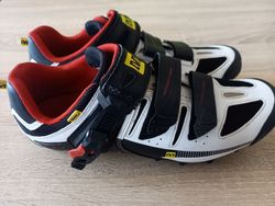 Tretry Mavic vel.42.