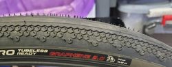 Vittoria Terreno Zero TNT G2.0 gravelový plášť kevlar 37-622 anthracite-black