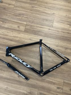 Nová rámová sada Ridley Helium SLX Disc - vel. S" a L"
