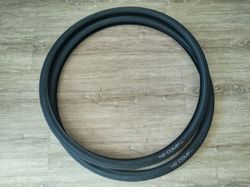 2x pláště Bontrager H2 Comp + duše 