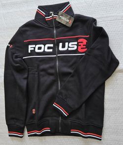 FOCUS Retro Zip a FOCUS Retro Polo - originální oblečení z volnočasové kolekce - NOVÉ