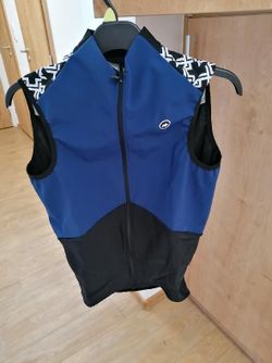 Nová dámská vesta Assos - UMA GT SPRING/FALL AIRBLOCK VEST 2021 vel. XLG