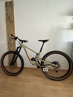 Santa Cruz Hightower