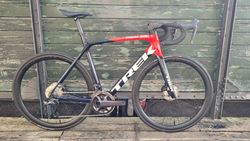 Trek Émonda SLR 7 Ultegra Di2 12s 2022 (vel. 56) - navy carbon smoke/viper red (TOP stav)