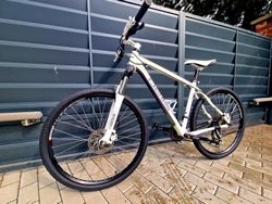 (107)Dámské/Dívčí horské kolo Pells Razer 27,5"