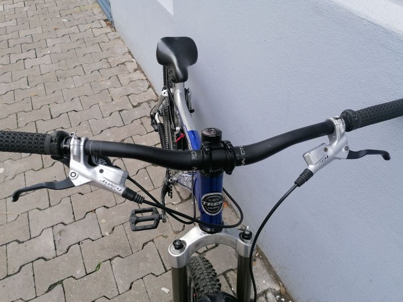 Dětský celoodpružený Trek 26“