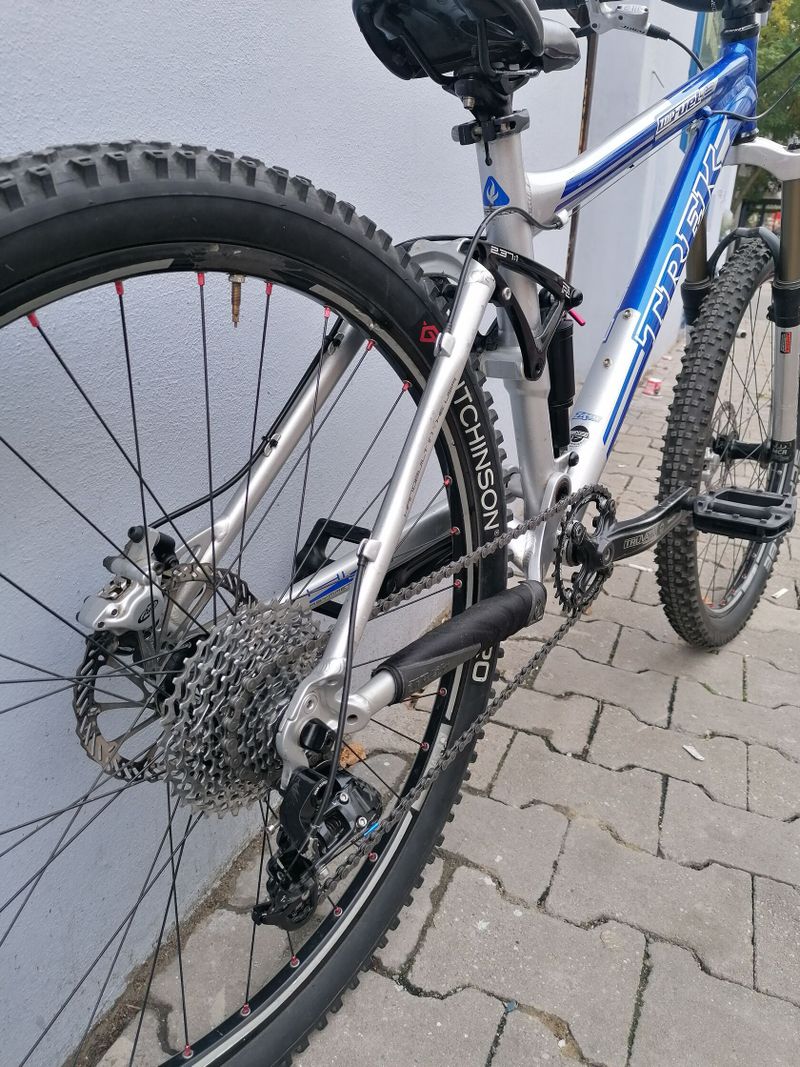 Dětský celoodpružený Trek 26“