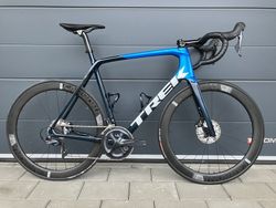 100km jeté silniční kolo Trek Emonda /vel. 60/karbonové kola / VČETNĚ duálního wattmetru!! pro 183cm