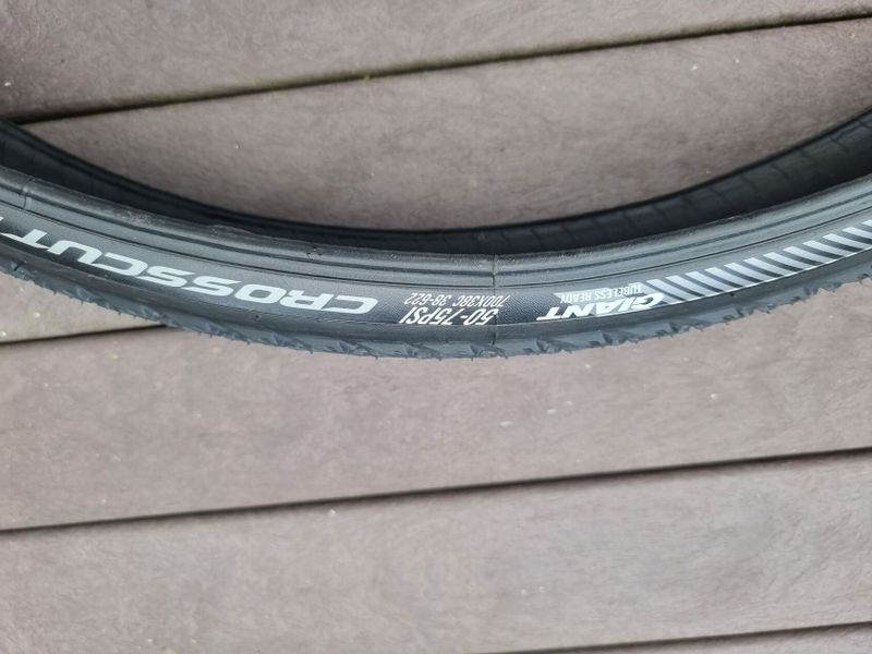 Giant crosscut at1 tubeless 700x38c new arrivals
