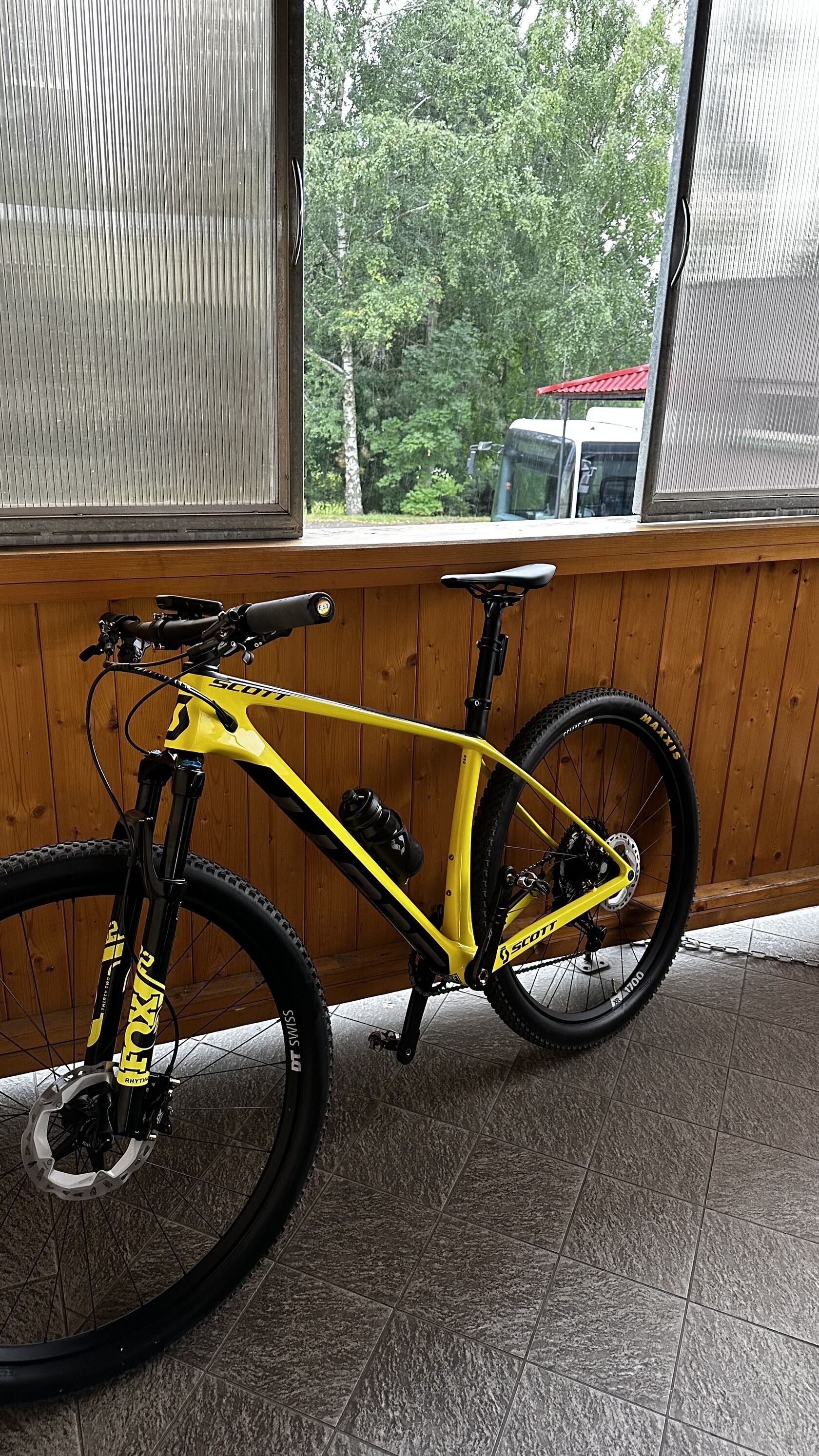 scott scale 930 2021 price