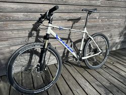 Horské kolo KHS 26” cca. 10kg- L