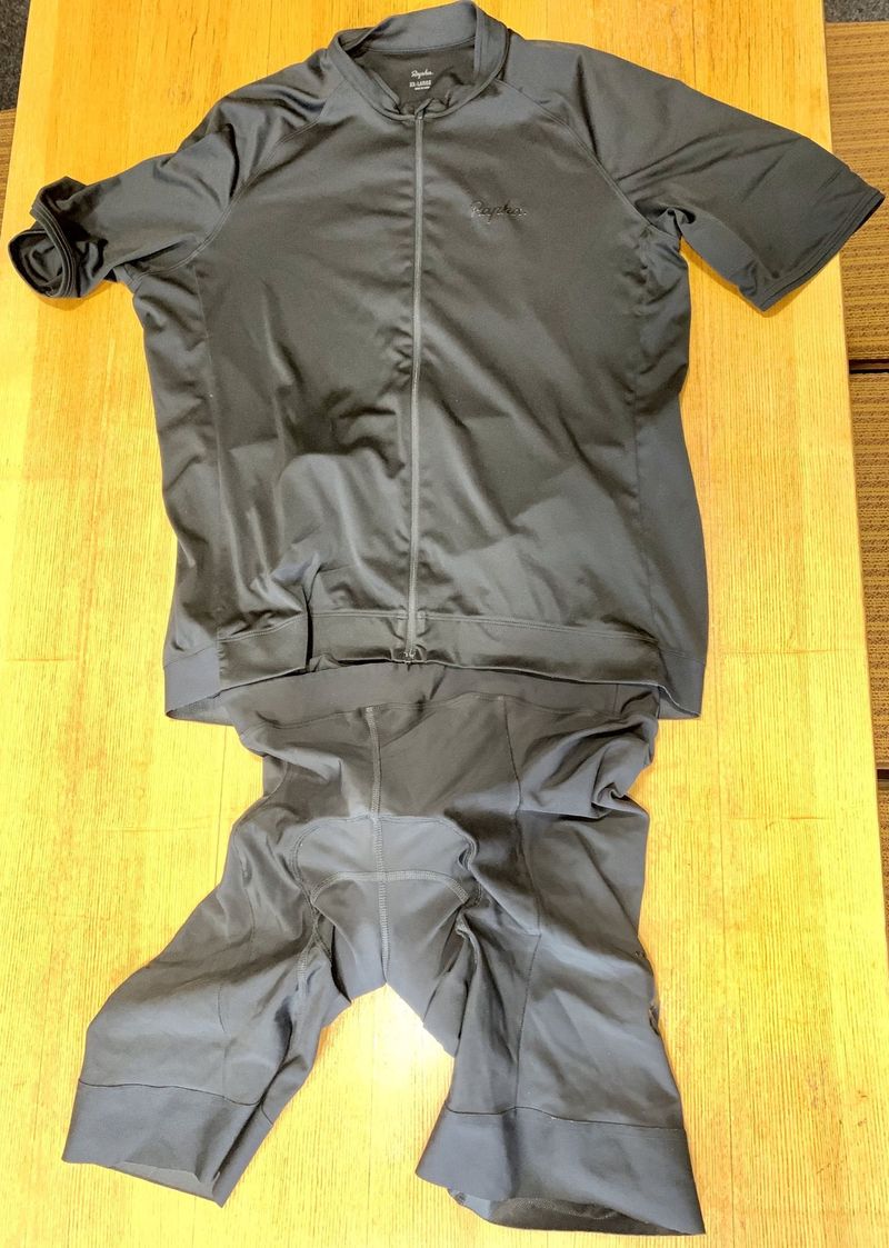 RAPHA Core dres+kraťasy XXL