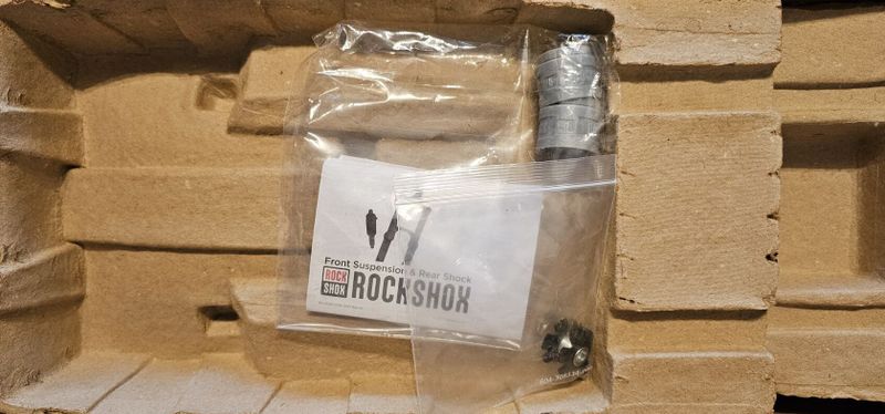 Vidlice RockShox Lyrik Select Charger RC Debon Air+ 27.5", zdvih 160mm - 44mm Offset