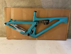 Rámový set Yeti SB130 Carbon Turq