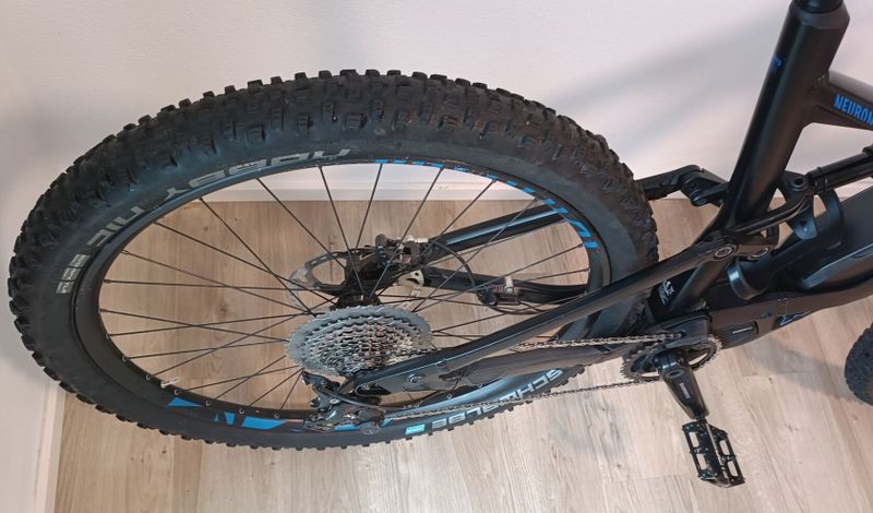 Canyon Neuron ON: 7 - SHIMANO XT, FOX