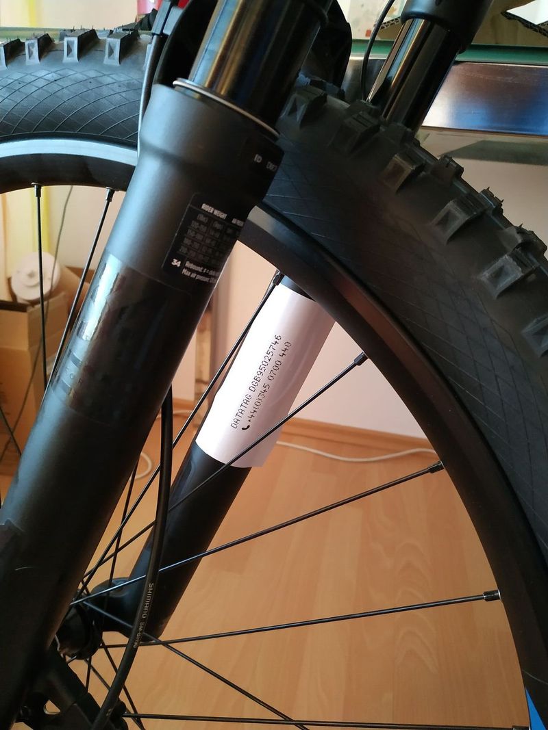 Canyon Neuron ON: 7 - SHIMANO XT, FOX