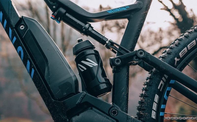 Canyon Neuron ON: 7 - SHIMANO XT, FOX