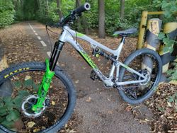 RockMachine Blizzard 90-27 RZ 2020 L +210mm sedlovka