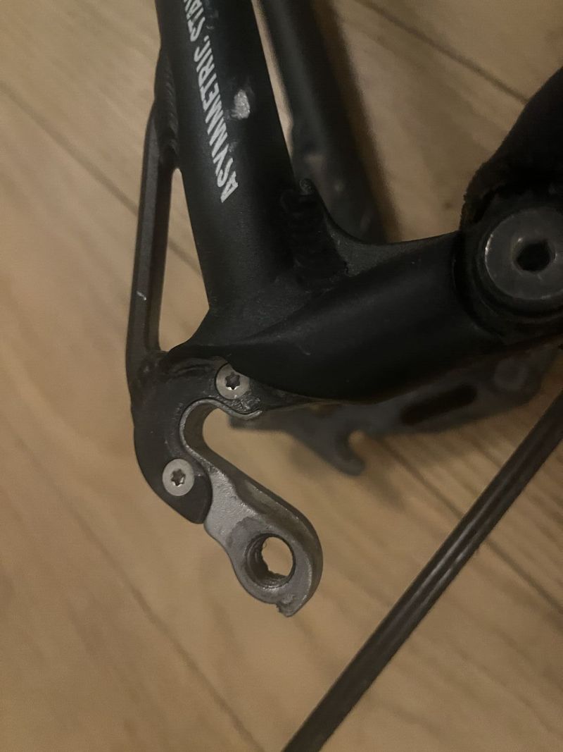 Canyon Nerve AL + vidlice FOX Float CTD
