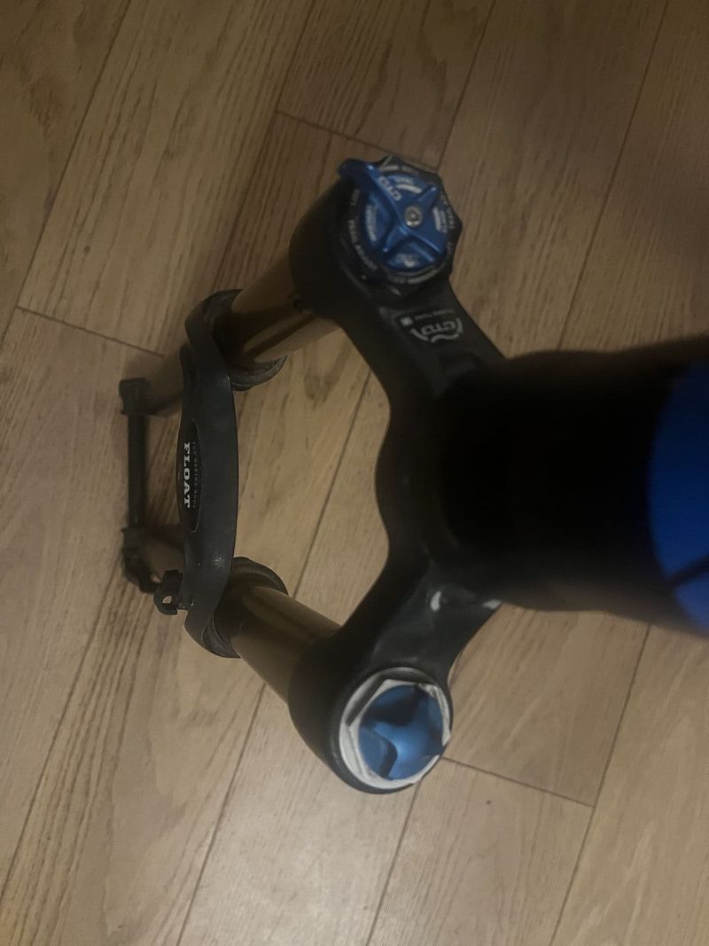 Canyon Nerve AL + vidlice FOX Float CTD