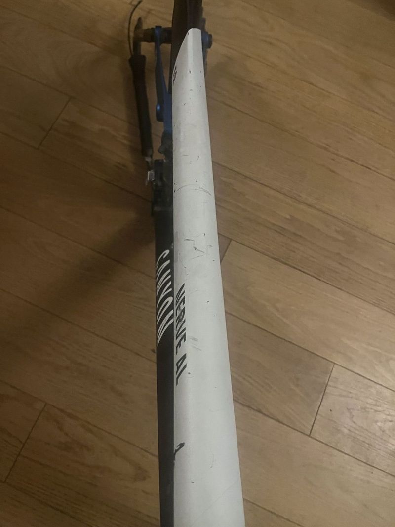 Canyon Nerve AL + vidlice FOX Float CTD