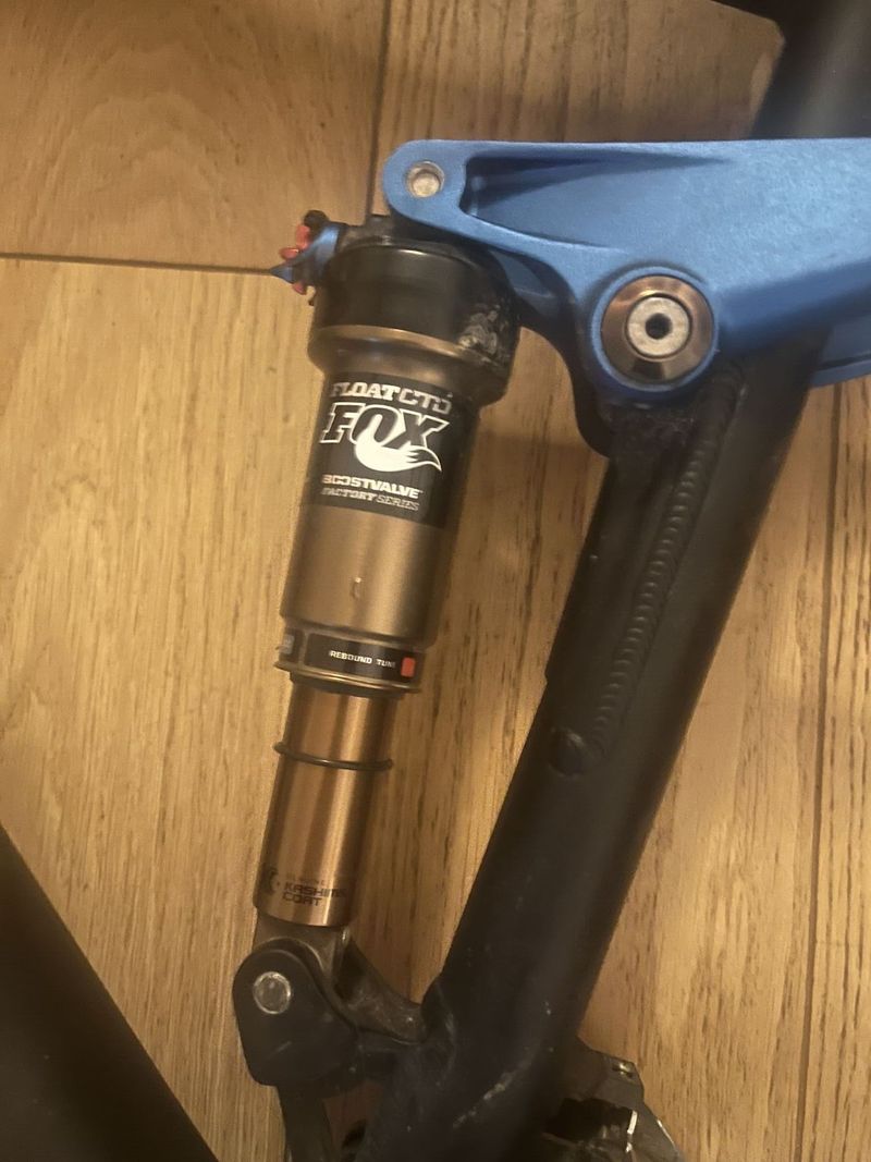 Canyon Nerve AL + vidlice FOX Float CTD