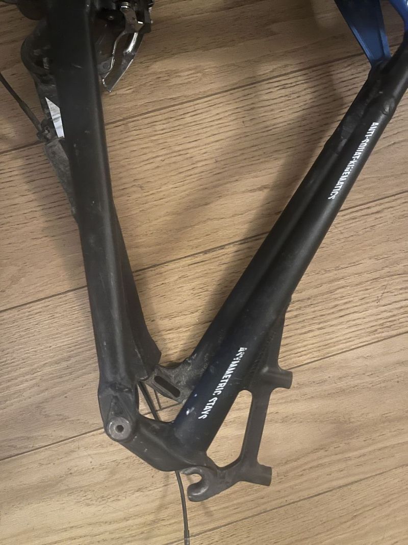 Canyon Nerve AL + vidlice FOX Float CTD