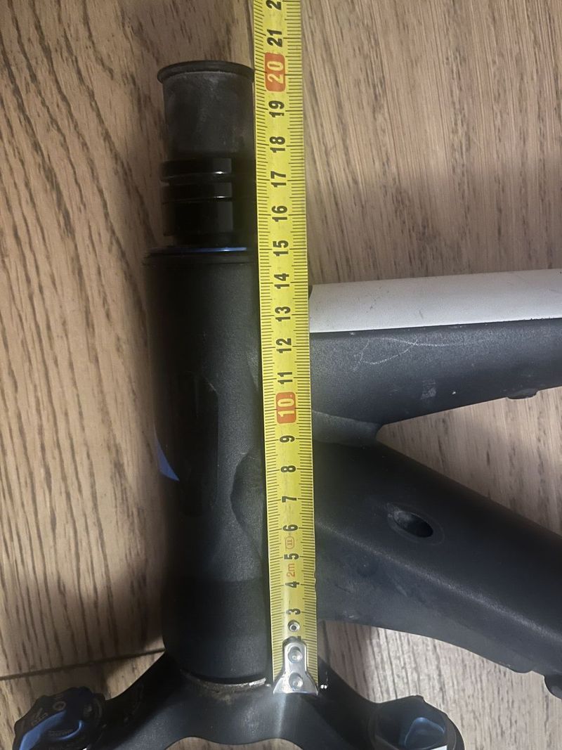 Canyon Nerve AL + vidlice FOX Float CTD