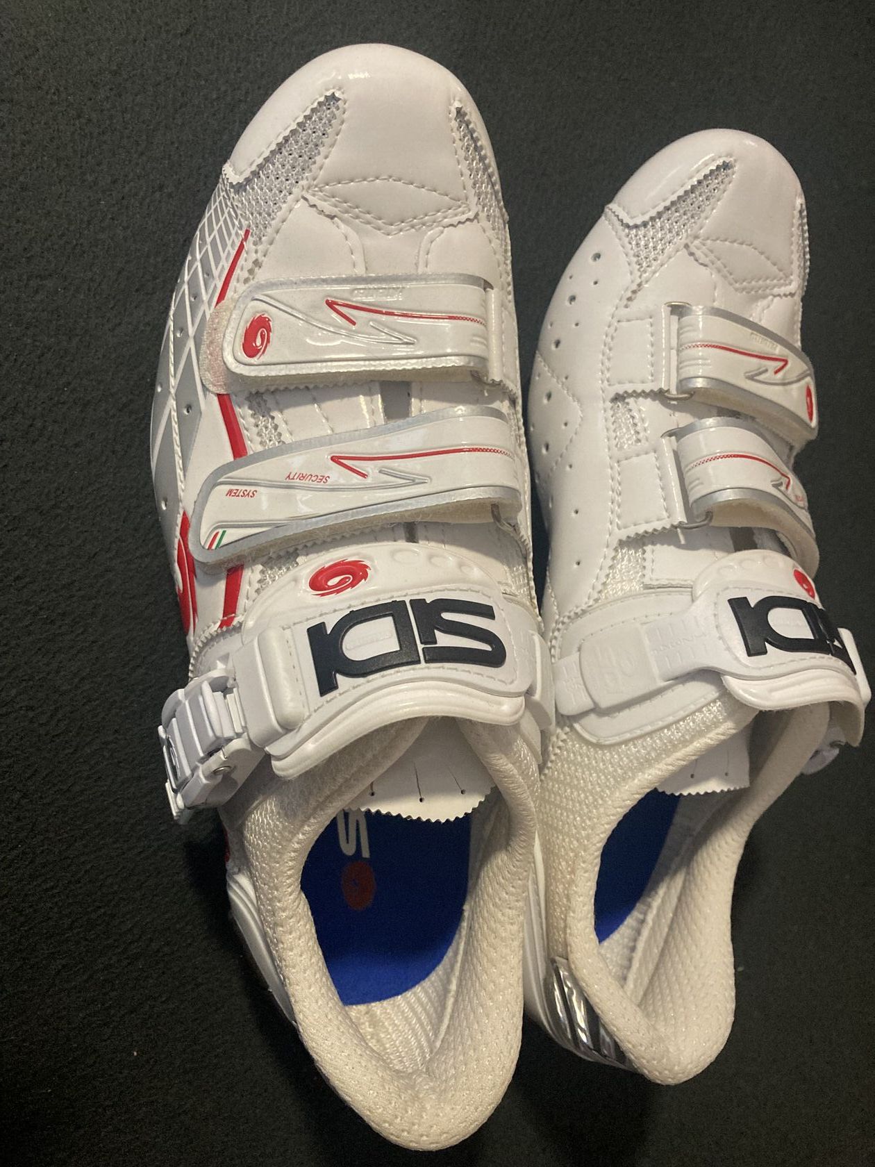 Sidi Laser Carbon Vernice za 2 500 K Cyklobazar.cz