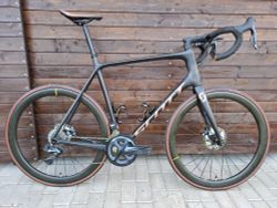 Scott Addict 10 ve velikost XL / Karbonové kola Mavic / elektrická Shimano Ultegra Di2